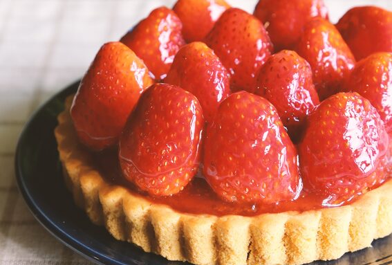 kazun-strawberry-tart-3795363.jpg